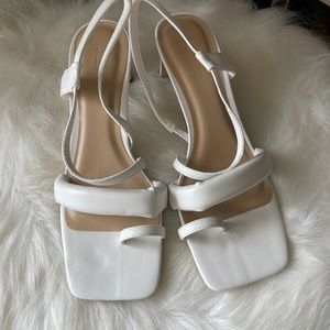 Cute white strap dress sandals/ heels
